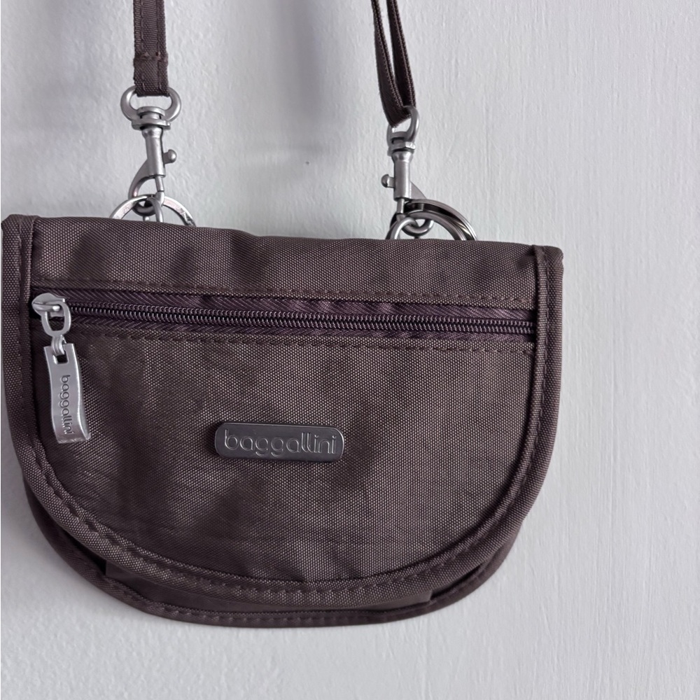 Baggallini Portabello Mini nylon crossbody bag. New without tags.